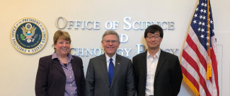 Dr. Jun Ye meets with the Office of Science and Technology in DC